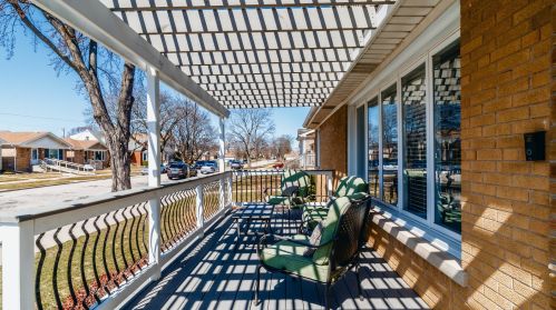 7507 Osceola Ave, Chicago, IL 60631-4415