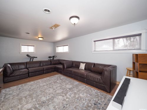 455 Cascade St, Sandy UT exterior