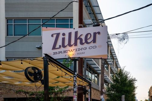 1008 8th St, Austin TX 78702 exterior