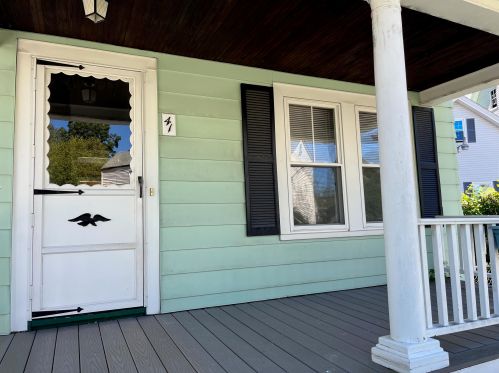 41 Thompson St, Concord NH 03301-2406 exterior