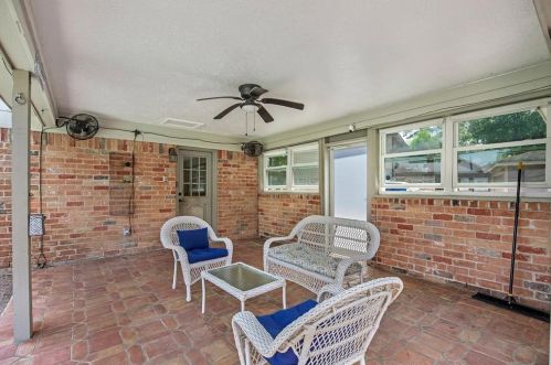 5607 Kiowa Timbers Dr, Humble TX 77346-1929 exterior