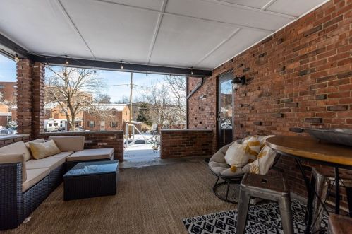 326 Altoona Pl, Pittsburgh PA  15243-2063 exterior