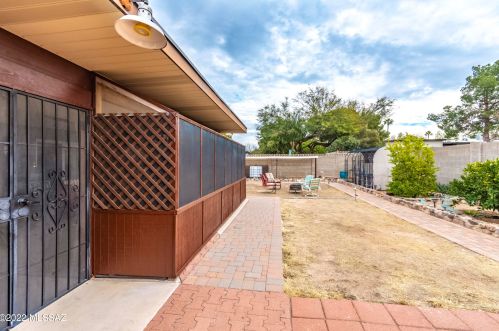 8532 Calle Bolivar, Tucson AZ  85715-5409 exterior