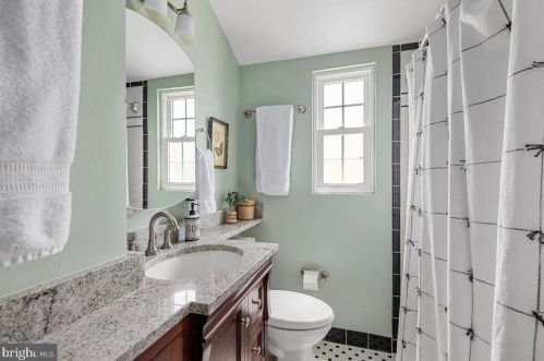 3824 Ingalls Ave, Alexandria VA 22302-1810 exterior