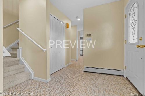 23410 Meadlawn Dr, Dearborn Heights MI  48127-2375 exterior