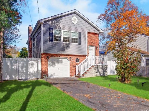 7 New Jersey St, Huntington Station NY 11746-6855 exterior