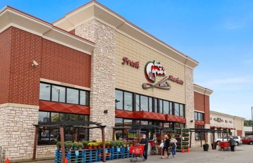 7039 Grand Ave, Chicago IL  60707-2107 exterior