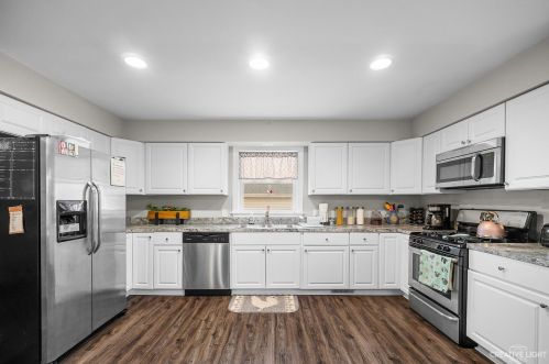 1814 Wilcox, Joliet IL 60403-2351 exterior