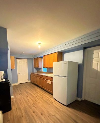 7 Grant St, Poughkeepsie, NY 12601-2611