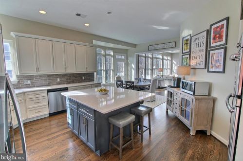 405 Great Falls Rd, Rockville MD  20850-2883 exterior