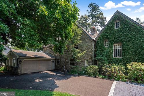 1731 Oak Hill Dr, Huntingdon Valley, PA 19006-7727