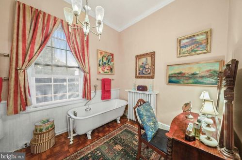 126 Fairfax St, Alexandria VA 22314-3331 exterior