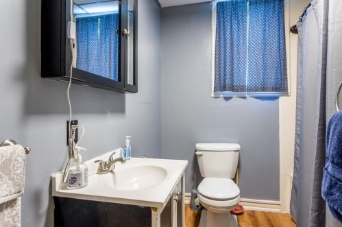 48 Pleasant St, Ware MA 01082-1217 exterior