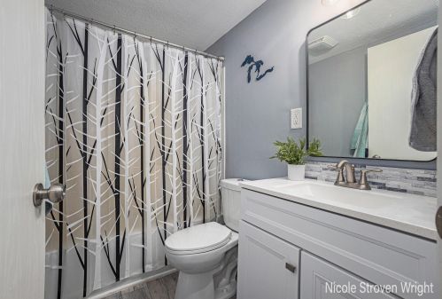 4013 8th Ave, Wyoming MI  exterior