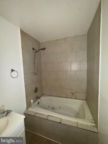 2813 Cantrell St, Philadelphia PA 19148-3319 exterior