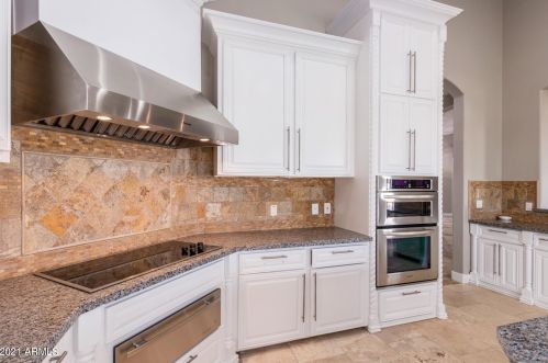 3605 69th Ave, Phoenix AZ 85043-3325 exterior