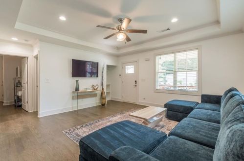 1266 Almont Dr, Atlanta GA  30310-3771 exterior