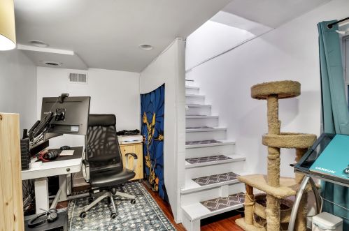 4710 Artesian Ave, Chicago IL 60659-5035 exterior