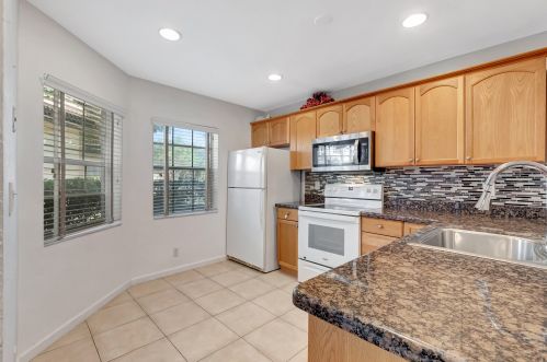 6627 Via Regina, Boca Raton FL 33433-3919 exterior