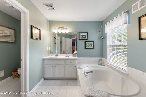 15 Calvary Ct, Jackson Twp NJ 08527-4833 exterior