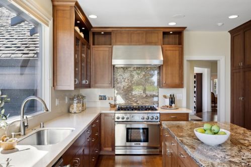 332 Panoramic Hwy, Mill Valley CA 94941-5087 exterior