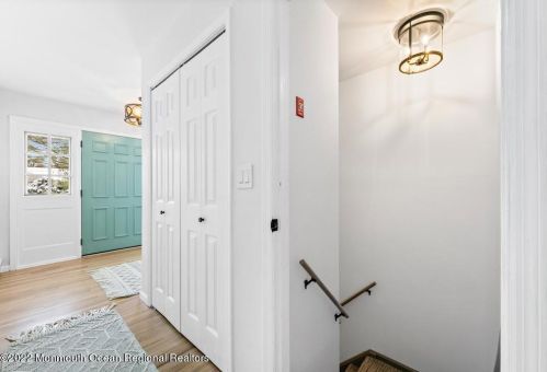 284 Pelican Rd, Middletown NJ 07748-3040 exterior