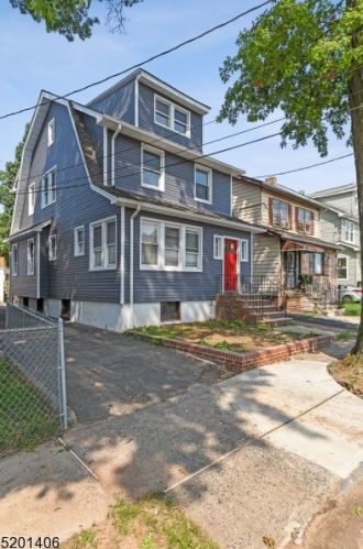 179 Richelieu Ter, Newark NJ  07106-2412 exterior