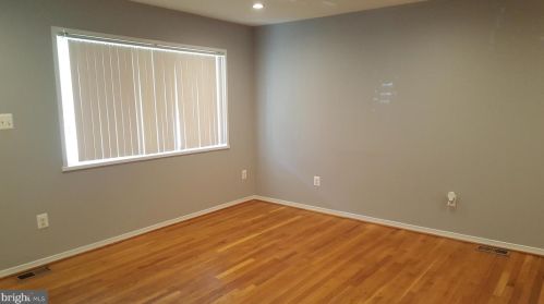 802 Caddington Ave, Silver Spring MD  20901-1107 exterior