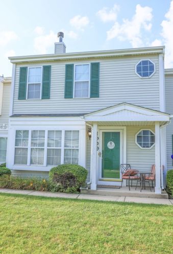 1909 Cherrywood Ct, Joliet, IL 60435-3797