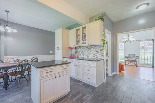 2802 Emerson Lake Dr, Lithonia GA  30078-6642 exterior