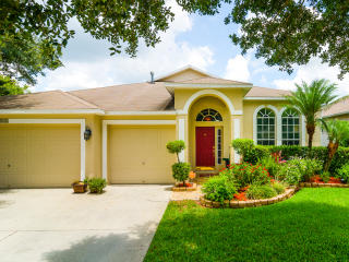 1314 Yardley Dr, Zephyrhills, FL 33544-7621