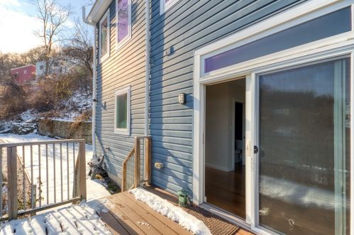 3206 Mary St, Pittsburgh PA  15203-2557 exterior