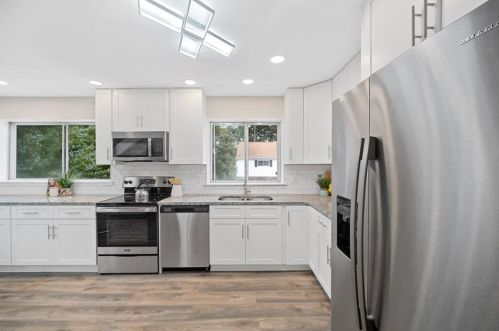 7329 Cardigan Cir, Atlanta GA 30328-1954 exterior