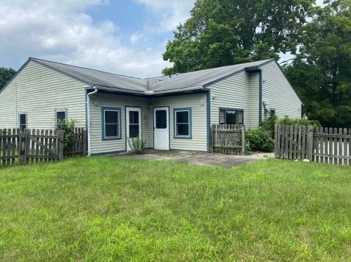 171 Church St, Ware, MA 01082-1230