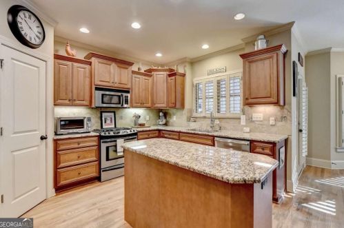 6410 Little Ml Rd, Gainesville GA 30506-4739 exterior