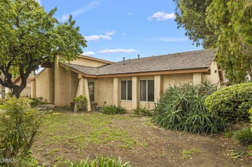 681 Nandina Pl, Oxnard, CA 93036-1908