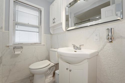 5616 Kolin Ave, Chicago IL 60629-4838 exterior