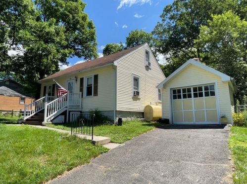 44 Barron Rd, Montgomery, NY 12549-2622