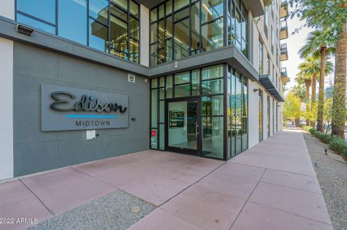 3131 Central Ave, Phoenix AZ  85012-2621 exterior