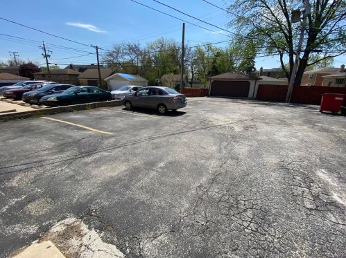 7919 Grand Ave, Chicago IL 60707-1828 exterior