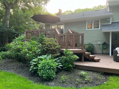 14 Colorado Pl, Huntington Station NY  11746-2605 exterior