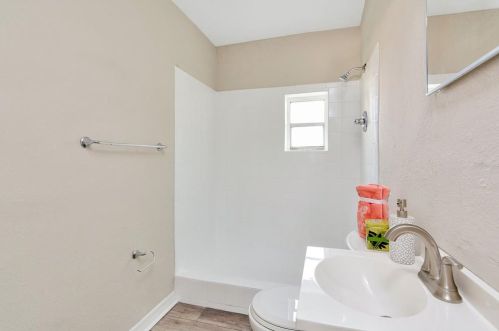 4102 Diana St, Tampa FL  33610-1722 exterior