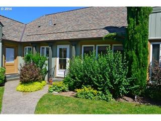 1411 30th Ave, Portland, OR 97210-1901