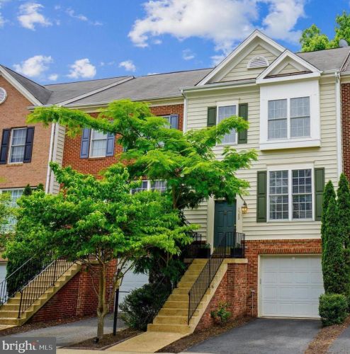 7580 Great Swan Ct, Alexandria, VA 22306-2274