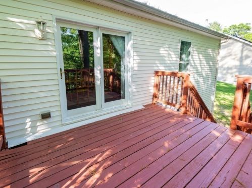 2 Campbell St, Webster MA  01570-3582 exterior