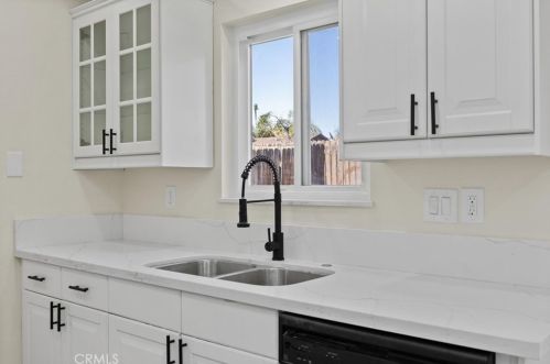 5804 Cedar Gln Ln, Bakersfield CA 93313-3345 exterior