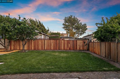 612 Stannage, Berkeley CA 94706-1640 exterior