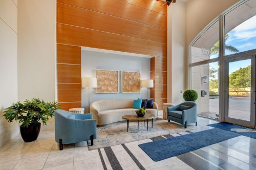 700 Boynton Beach Blvd, Boynton Beach FL 33426-3639 exterior