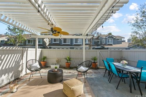 2232 Catalpa Dr, Tustin CA 92782-8357 exterior