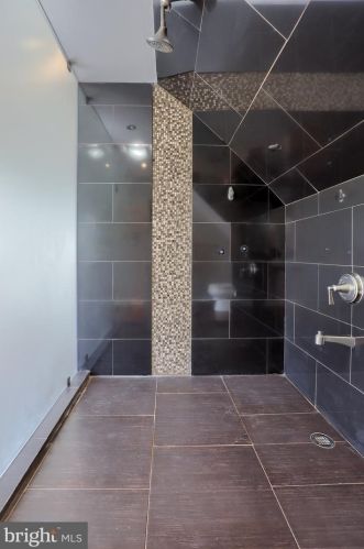 1297 Wheatland Ave, Lancaster PA 17603-4520 exterior